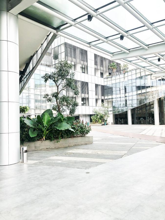 Skysuites Residence Surabaya Buitenkant foto
