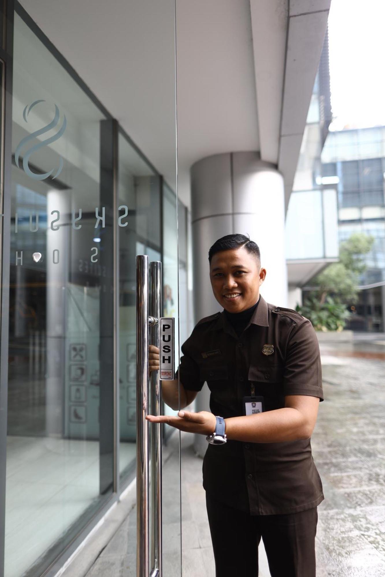 Skysuites Residence Surabaya Buitenkant foto
